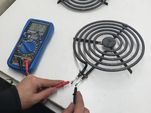 testing of a electric range top heating element with multimeter